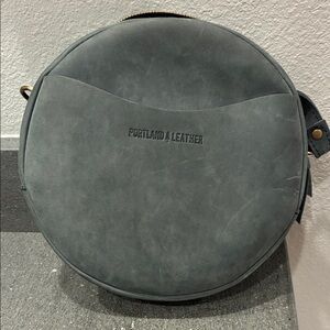 Portland Leather large Circle Crossbody bag in storm